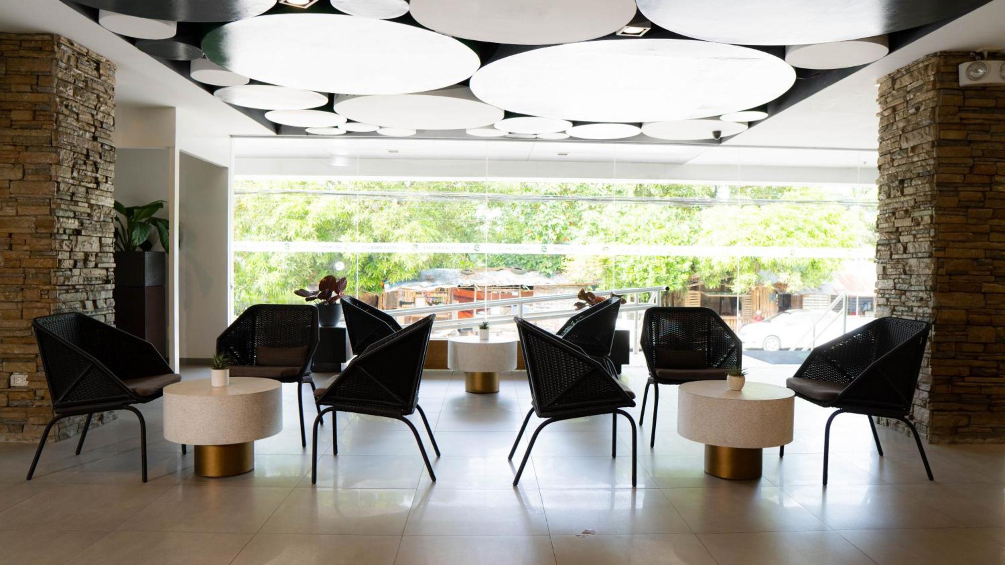 Go Hoteles Bacolod Exterior foto